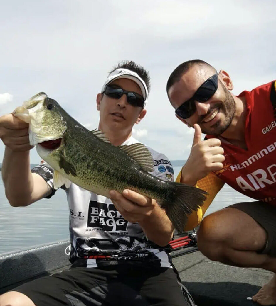 Uscita di pesca — momento di cattura